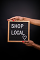 Le retour du local